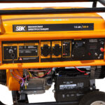Электростанция SBK BG9500EW (7.5кВт, 2х230В/16А/3.5кВт, 1х230В/32А/7кВт,12В, эл.стар, кол, бак25.0л) 7 1х230В/32А/7кВт