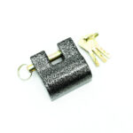 Замок навесной Bohrer ВС2-62 (чугун, дужка сталь 10мм, 3 ключа) 4 Замок навесной Bohrer ВС2-62 (чугун